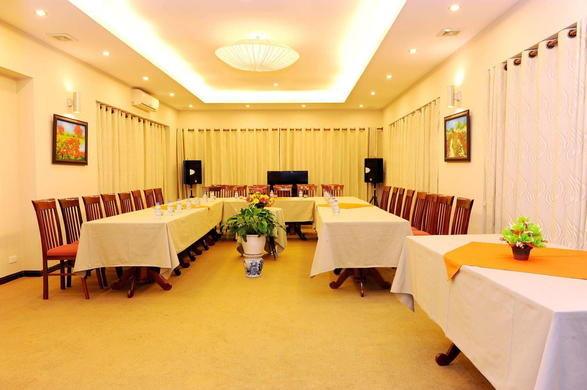 Paloma Hotel 3*