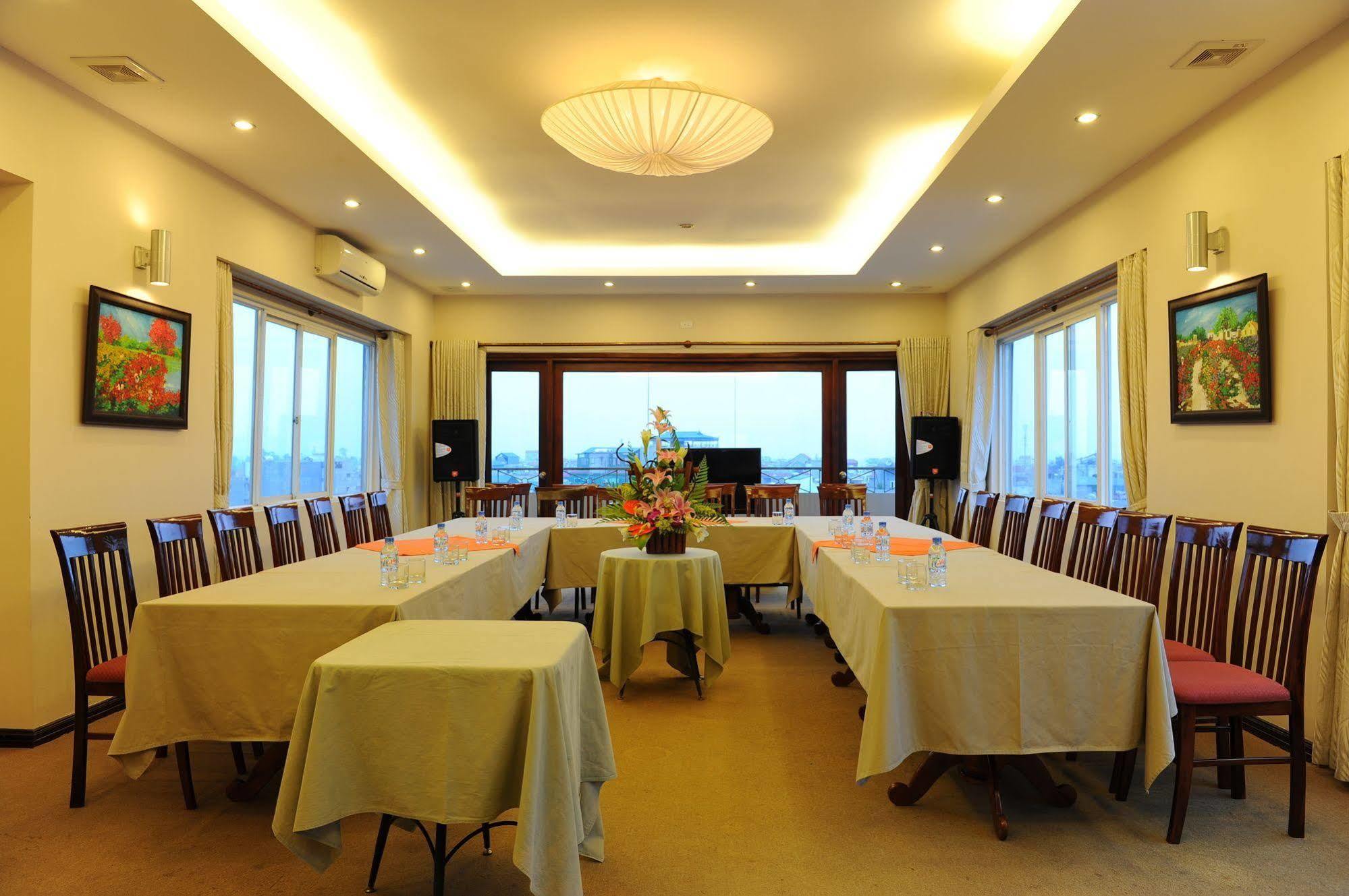 Paloma Hotel 3*